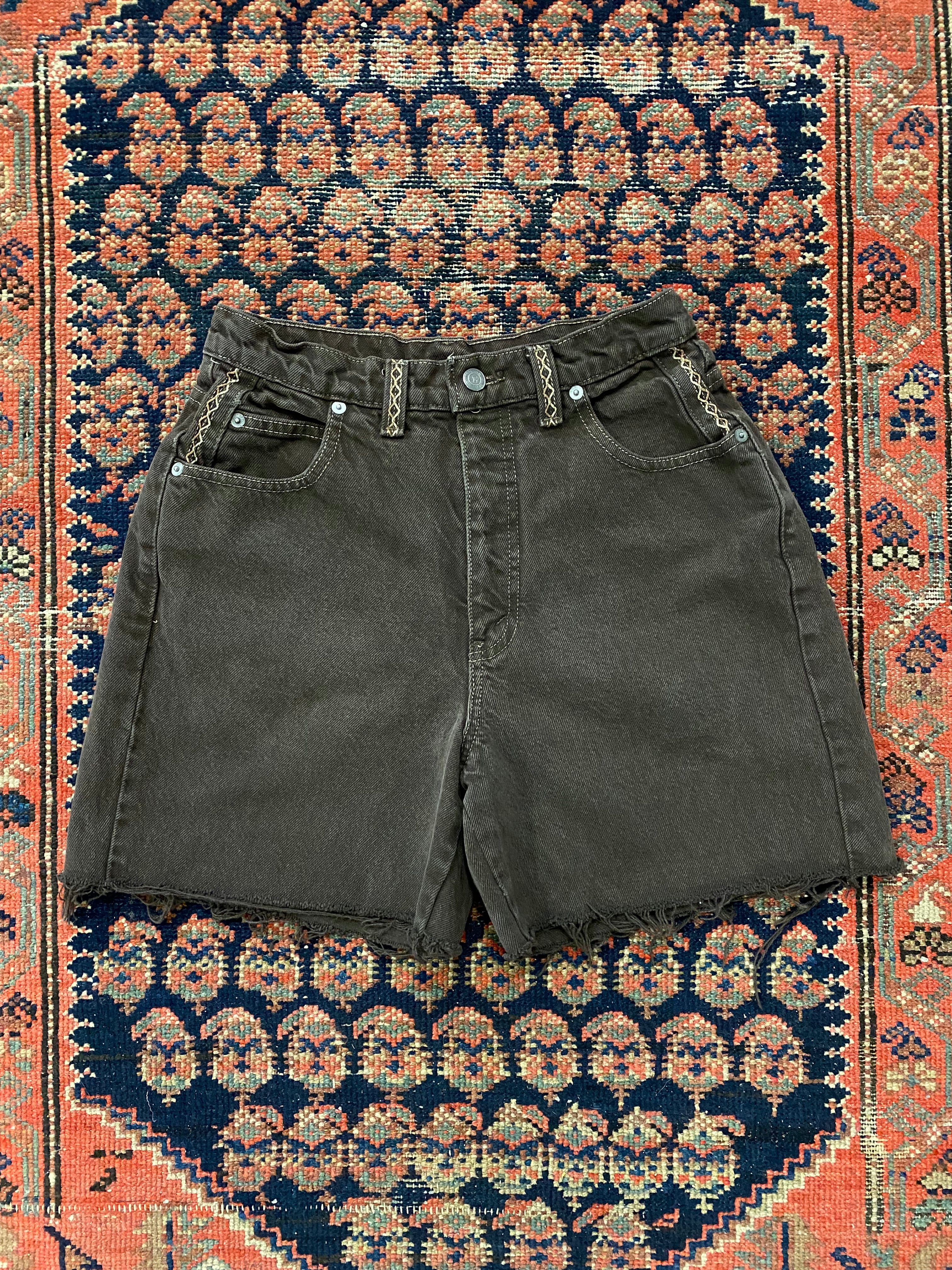90s Brown High Waisted Frayed Denim Shorts - 26IN/W