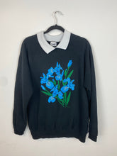 Load image into Gallery viewer, 1990 flowers crewneck - L