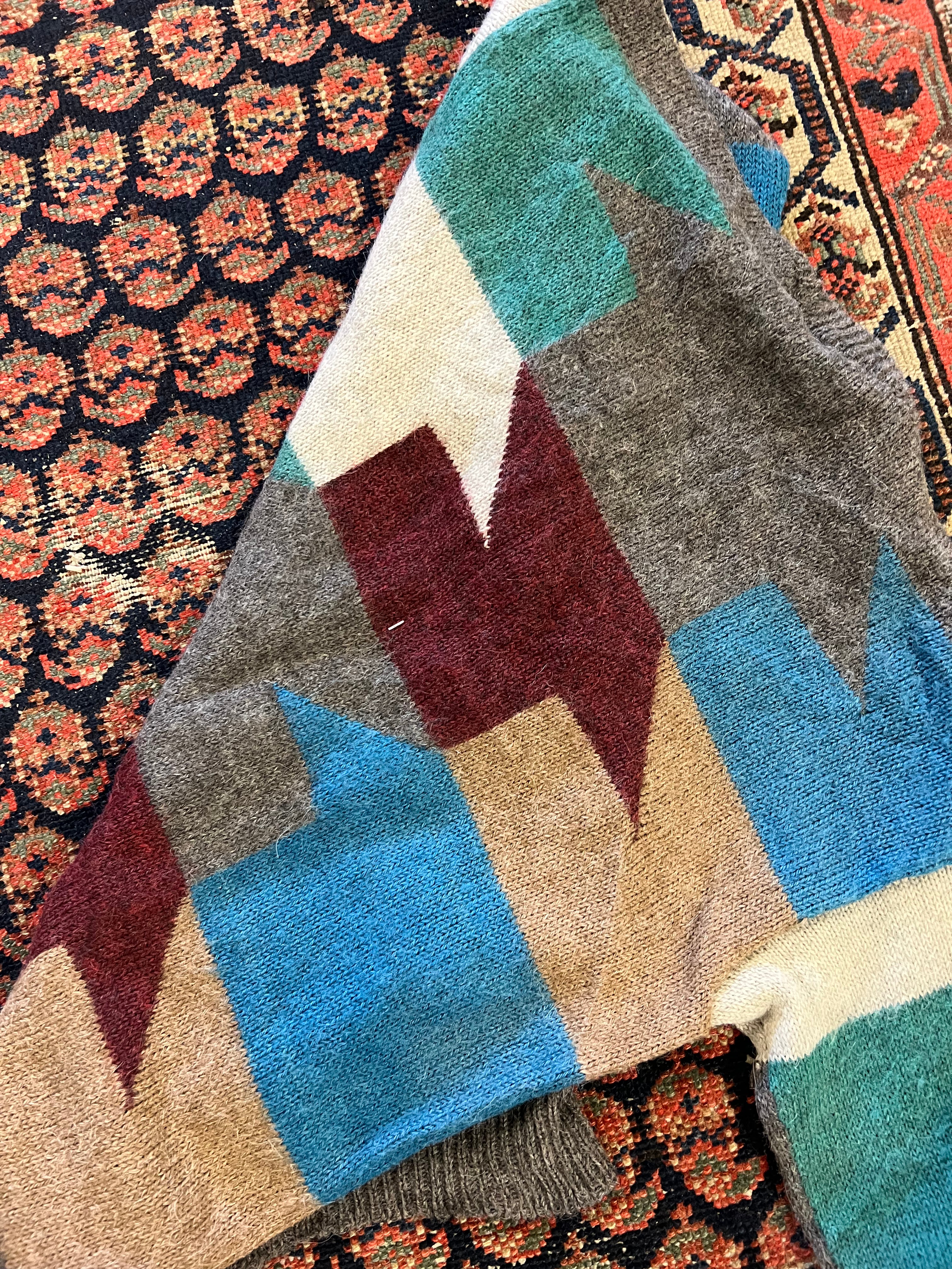 VINTAGE KNIT SWEATER - S/M
