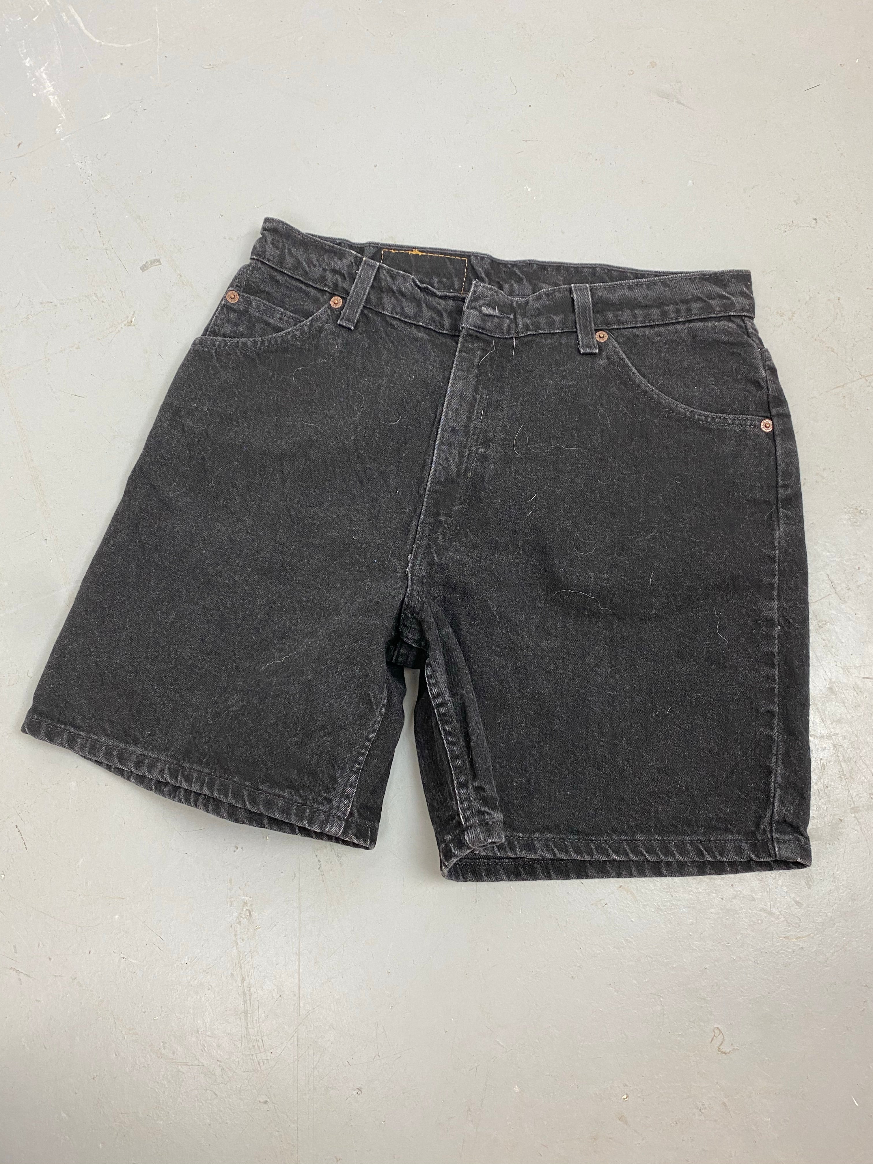 Vintage high waisted Levi’s denim shorts