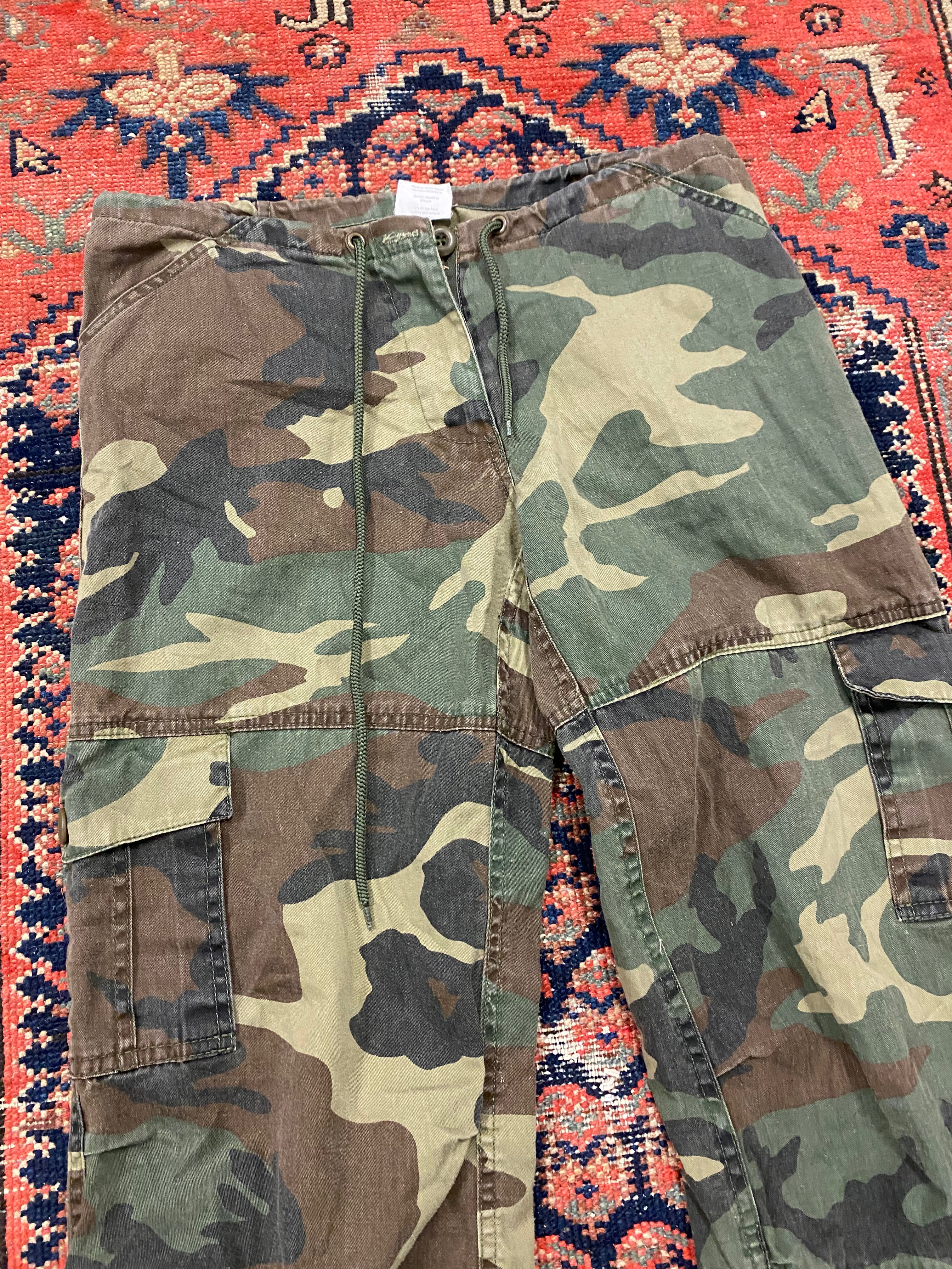 Vintage Midrise Camo Pants - 28-30IN/W