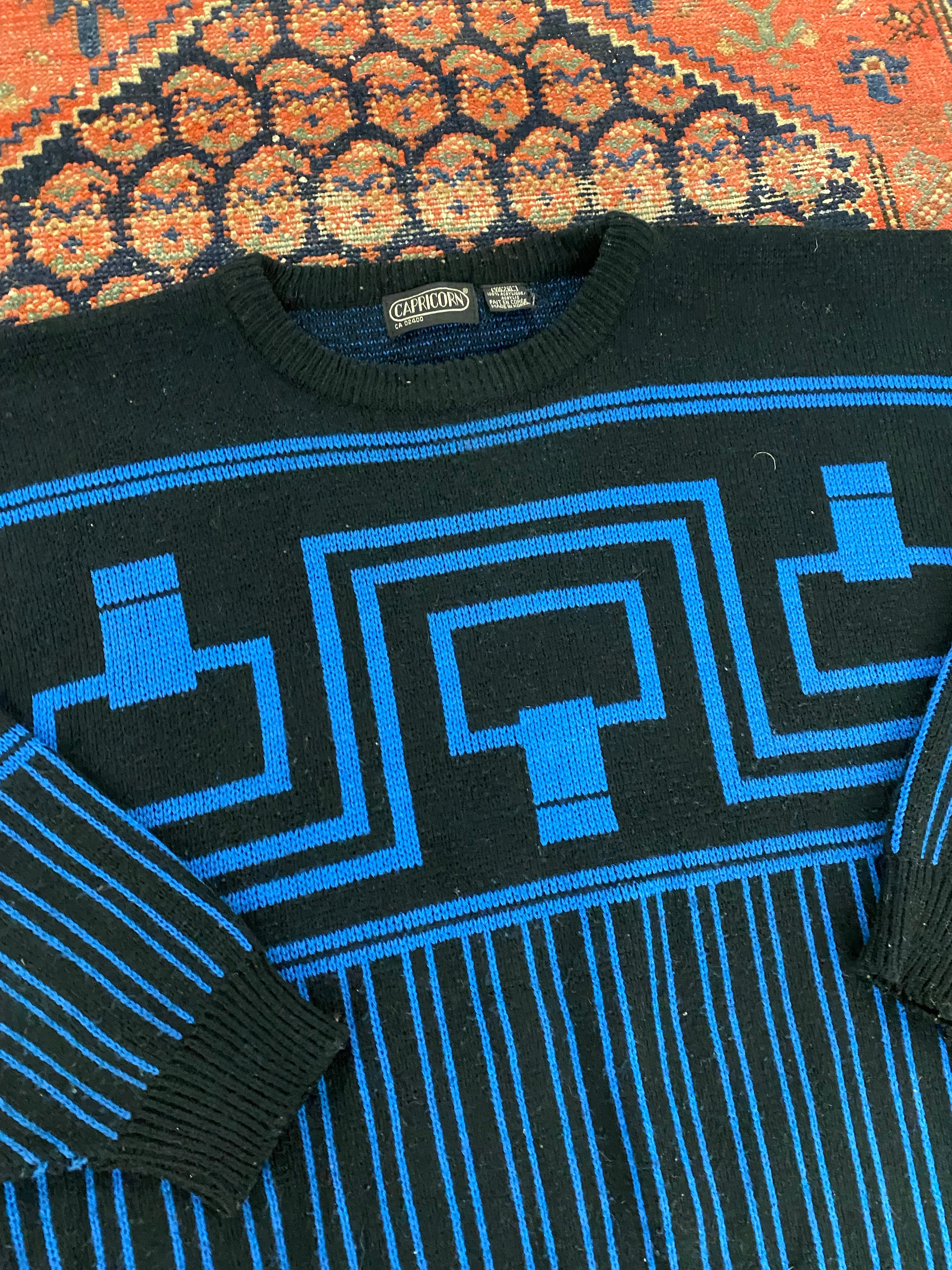 Vintage Patterned Knit Sweater - M