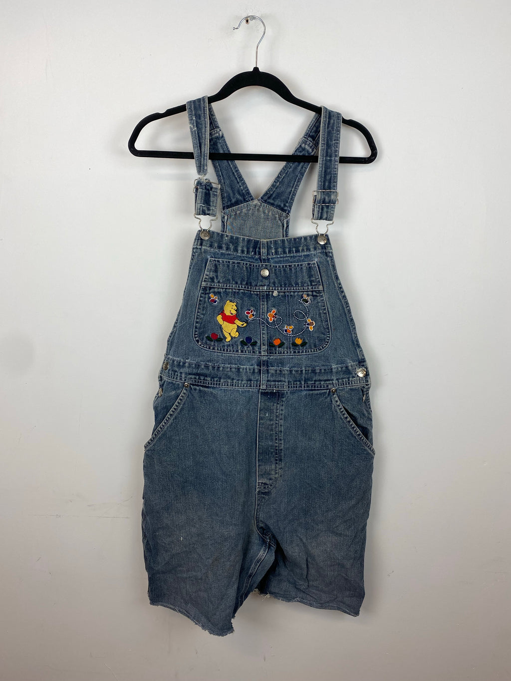 90s embroidered Pooh short overalls - womens L
