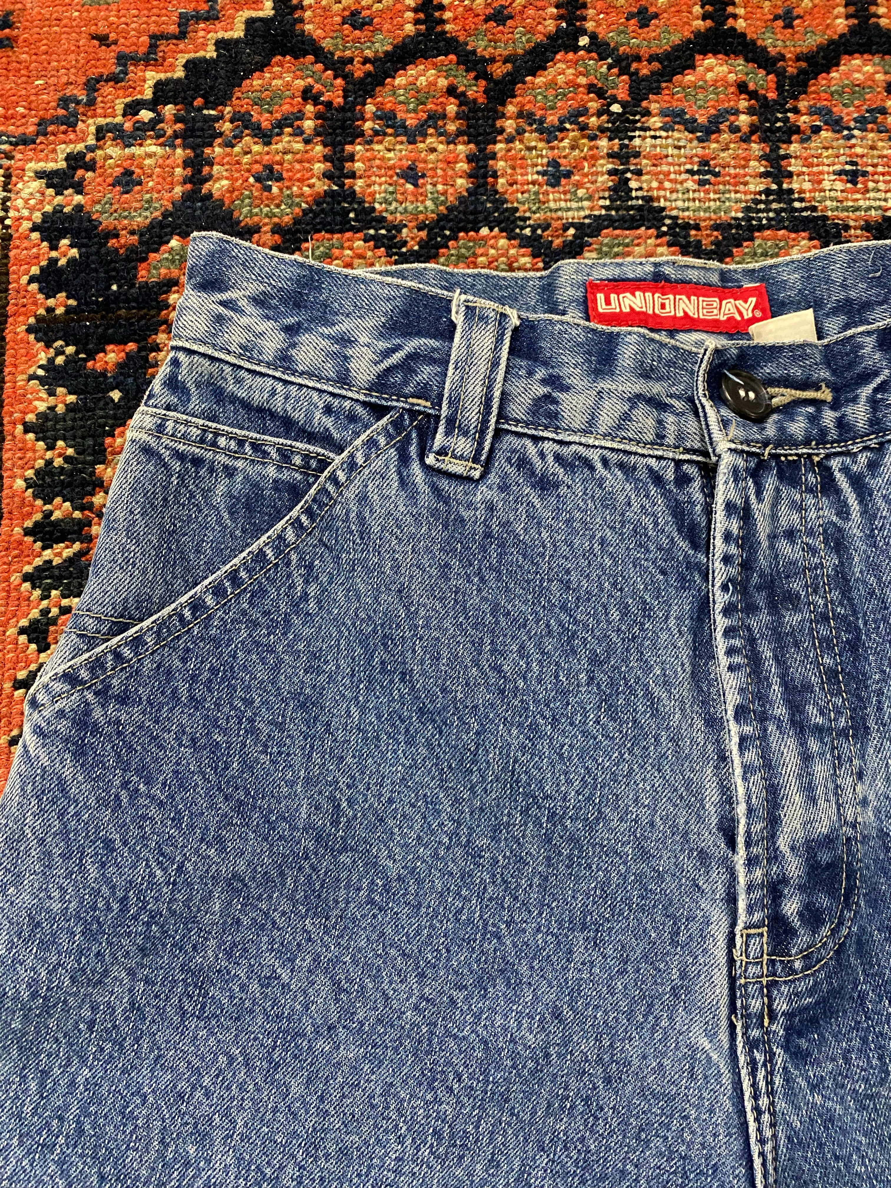 Vintage High Waisted Carpenter Shorts - 28IN/W