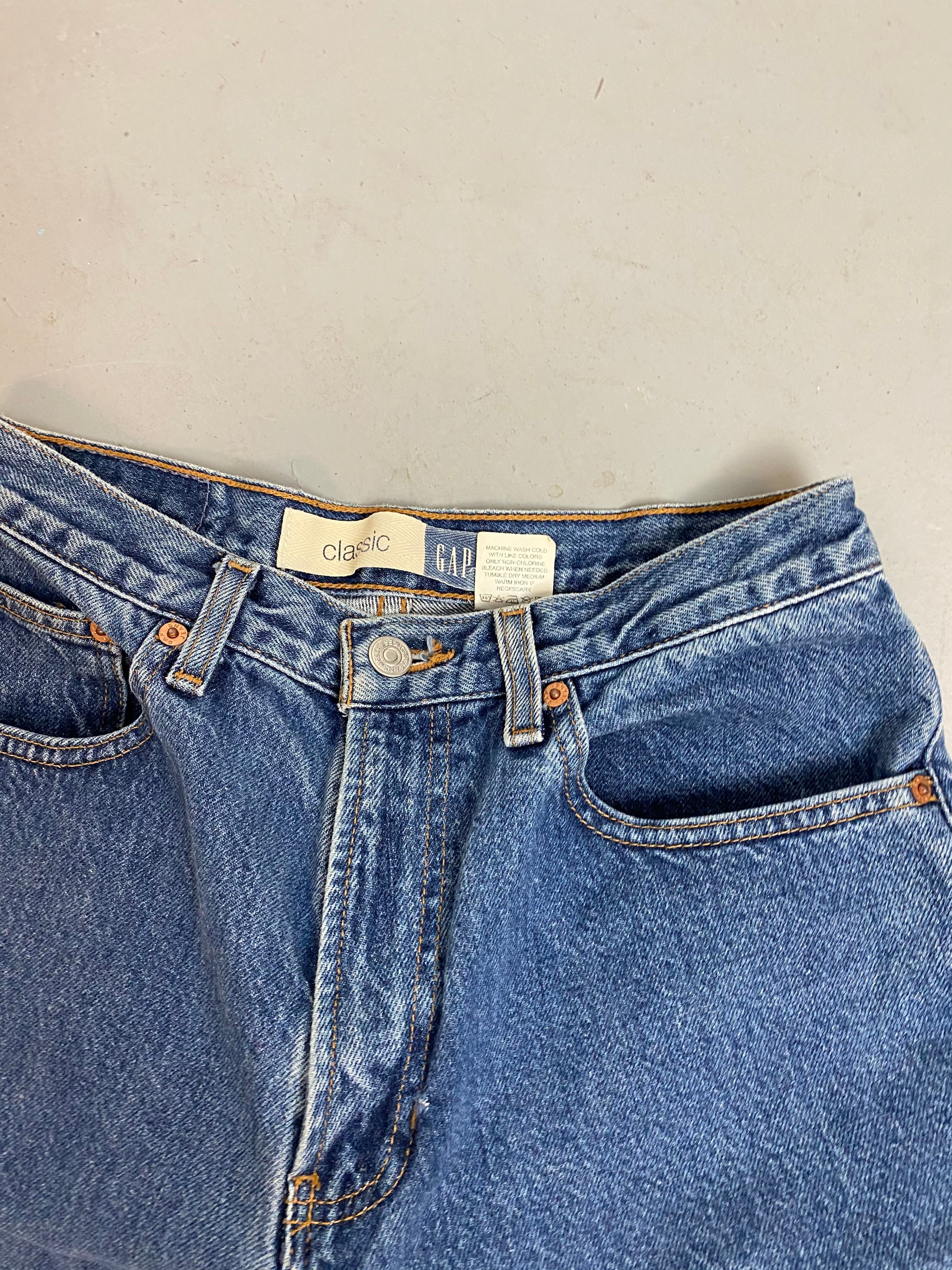 90s Frayed High Waisted Gap World Denim Shorts - 28in