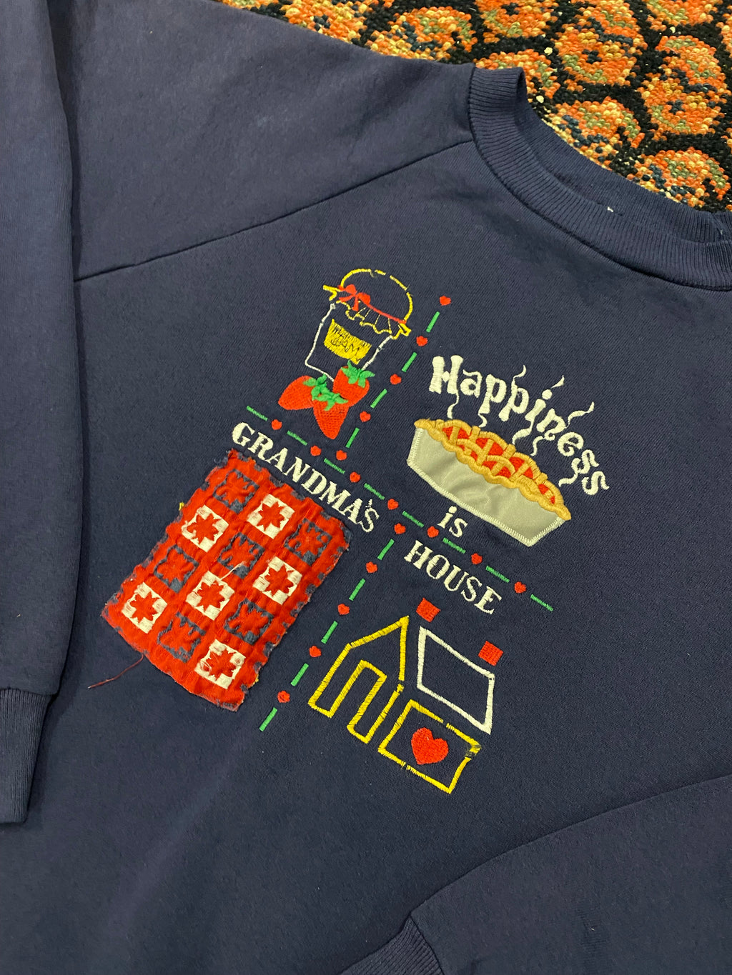 Vintage Embroidered Grandma Crewneck - M