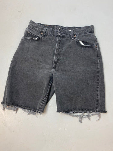 Vintage Levi’s Frayed High Waisted Denim Shorts - 31in