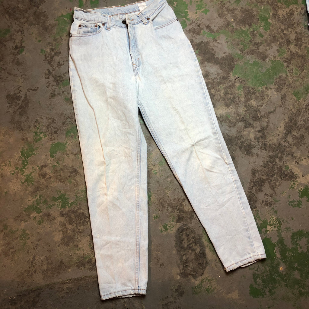 Light wash high waisted denim pants