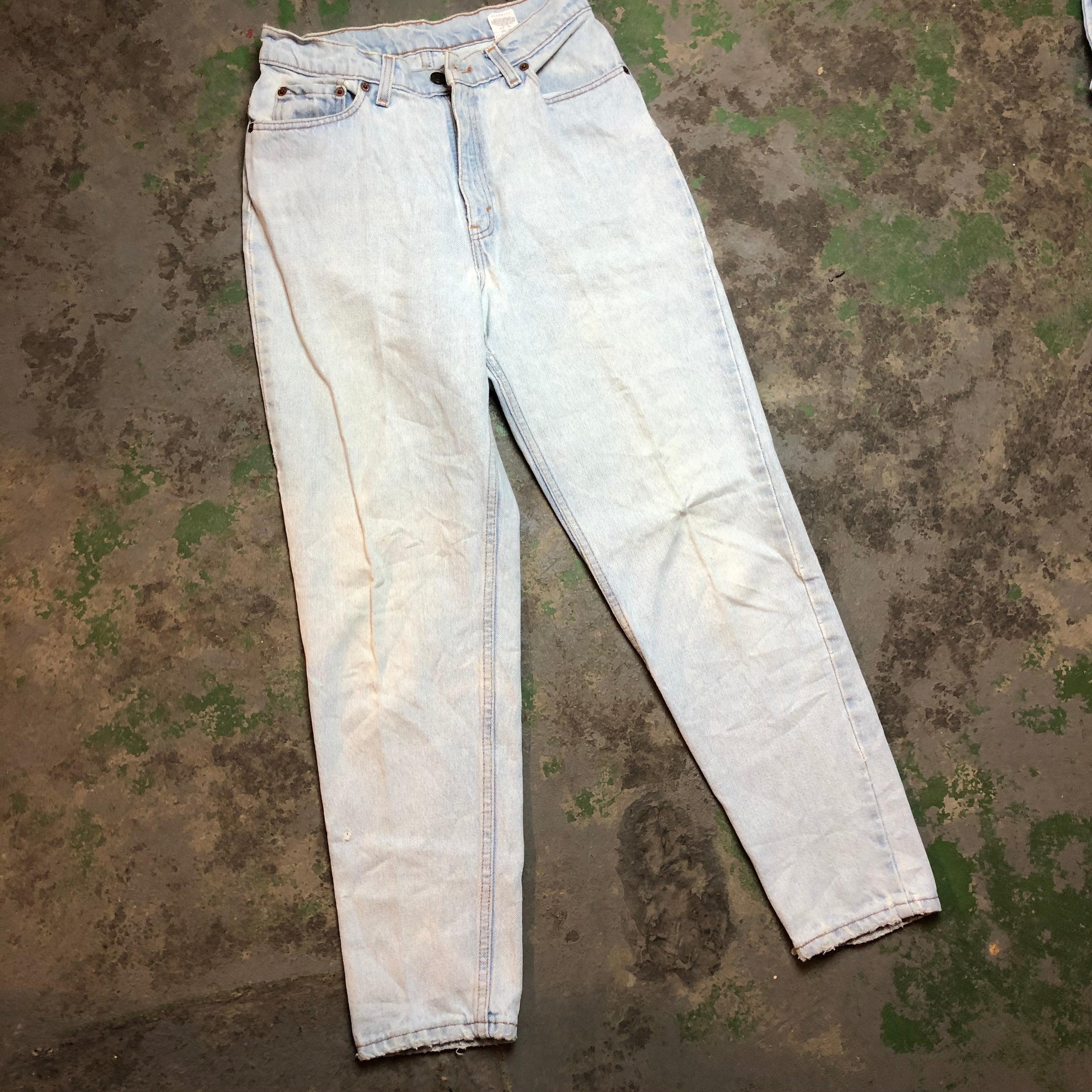 Light wash high waisted denim pants