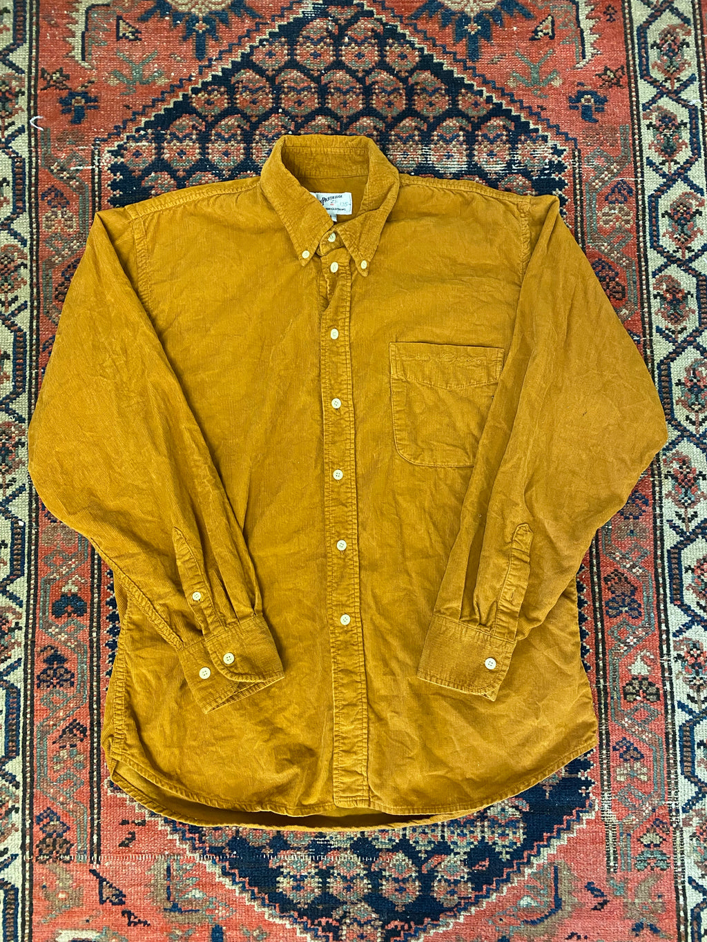 90s Corduroy Button up - M