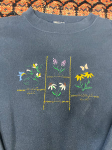 Vintage Embroidered Flower Crewneck - S