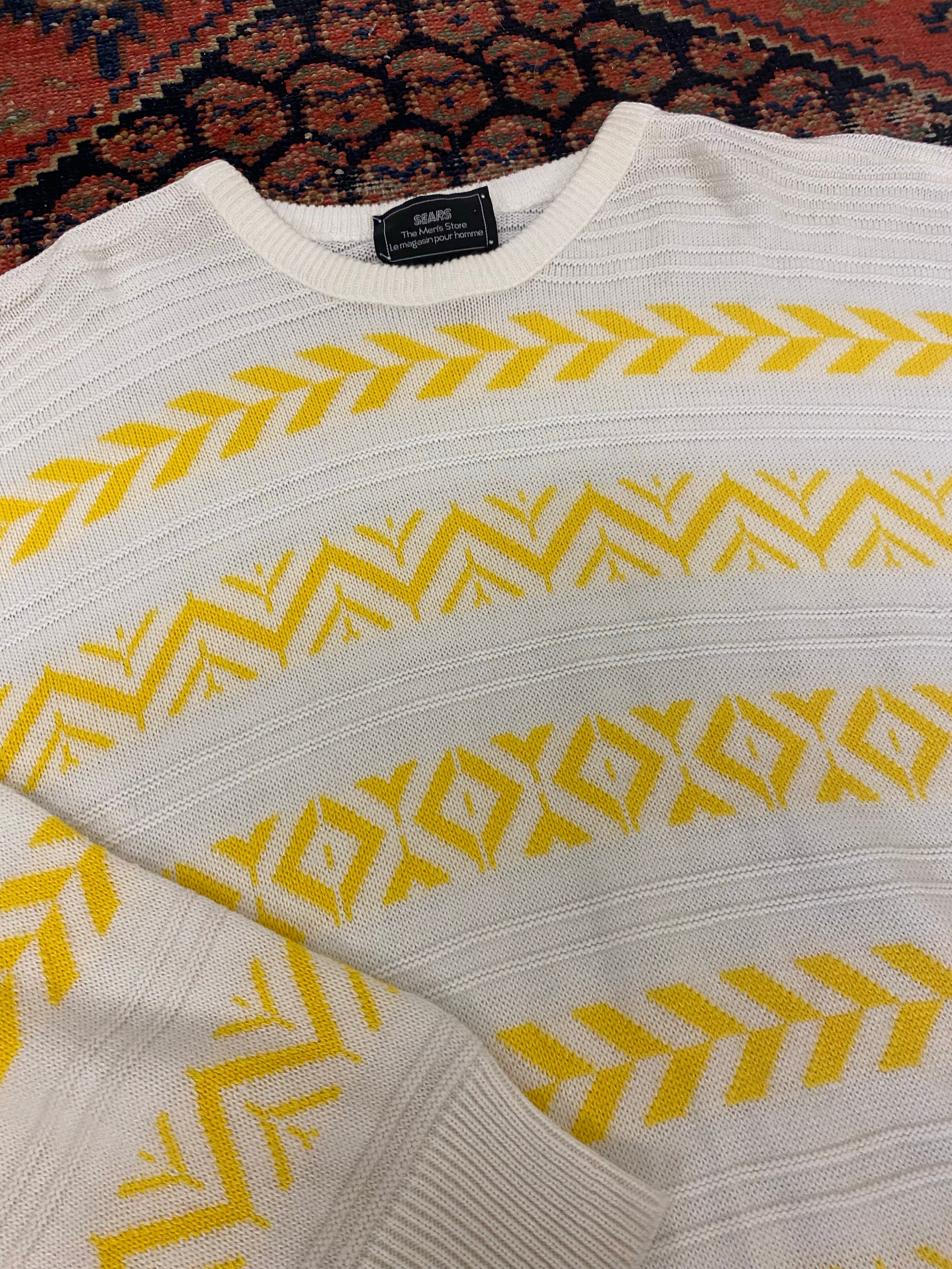 Vintage Patterned Striped Crewneck - M