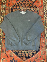 Load image into Gallery viewer, 2000s Nike Crewneck - L