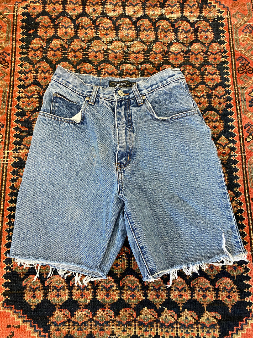 90s High Waisted Blue Notes Frayed Denim Shorts - 26in