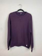 Load image into Gallery viewer, Vintage purple Russell crewneck - M