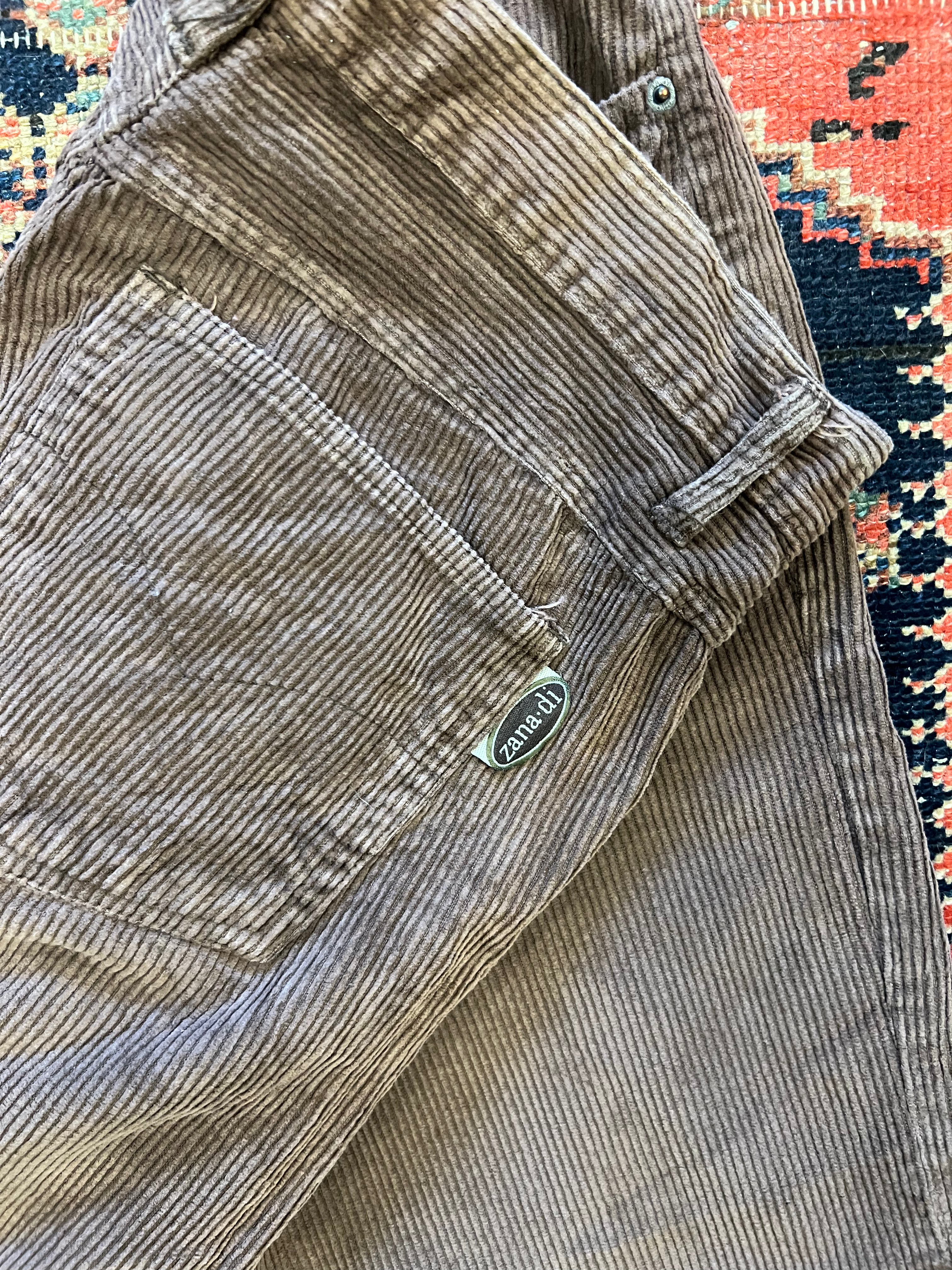 VINTAGE BROWN CORDUROY PANTS - 30IN/W
