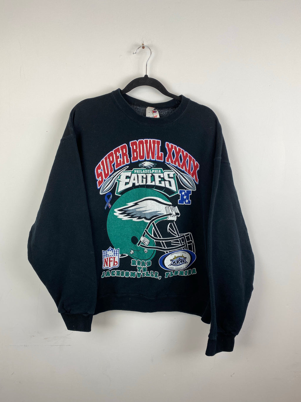 Front and back eagles crewneck