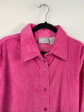 Load image into Gallery viewer, Pink heavy corduroy button up - L