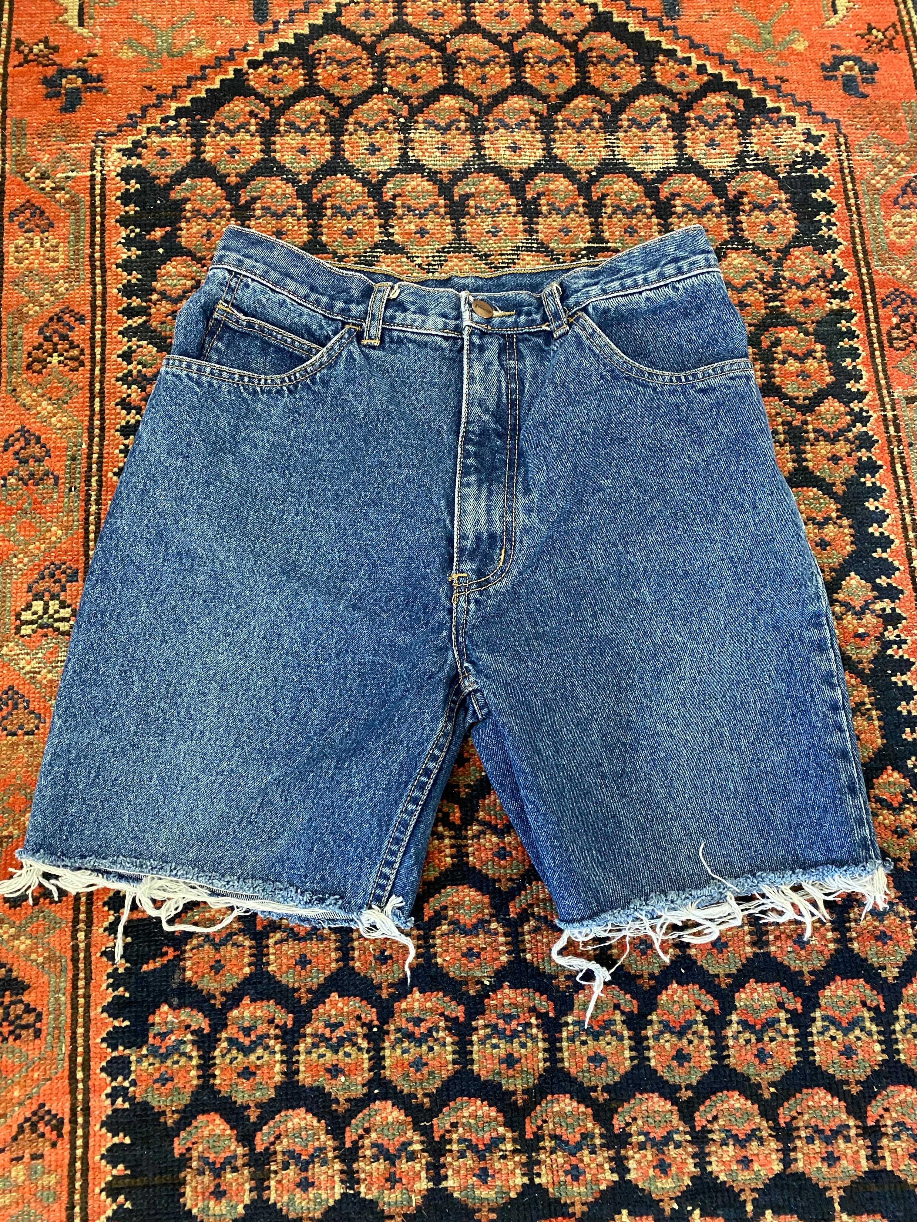 90s High Waisted JohnLon Frayed Denim Shorts - 29in