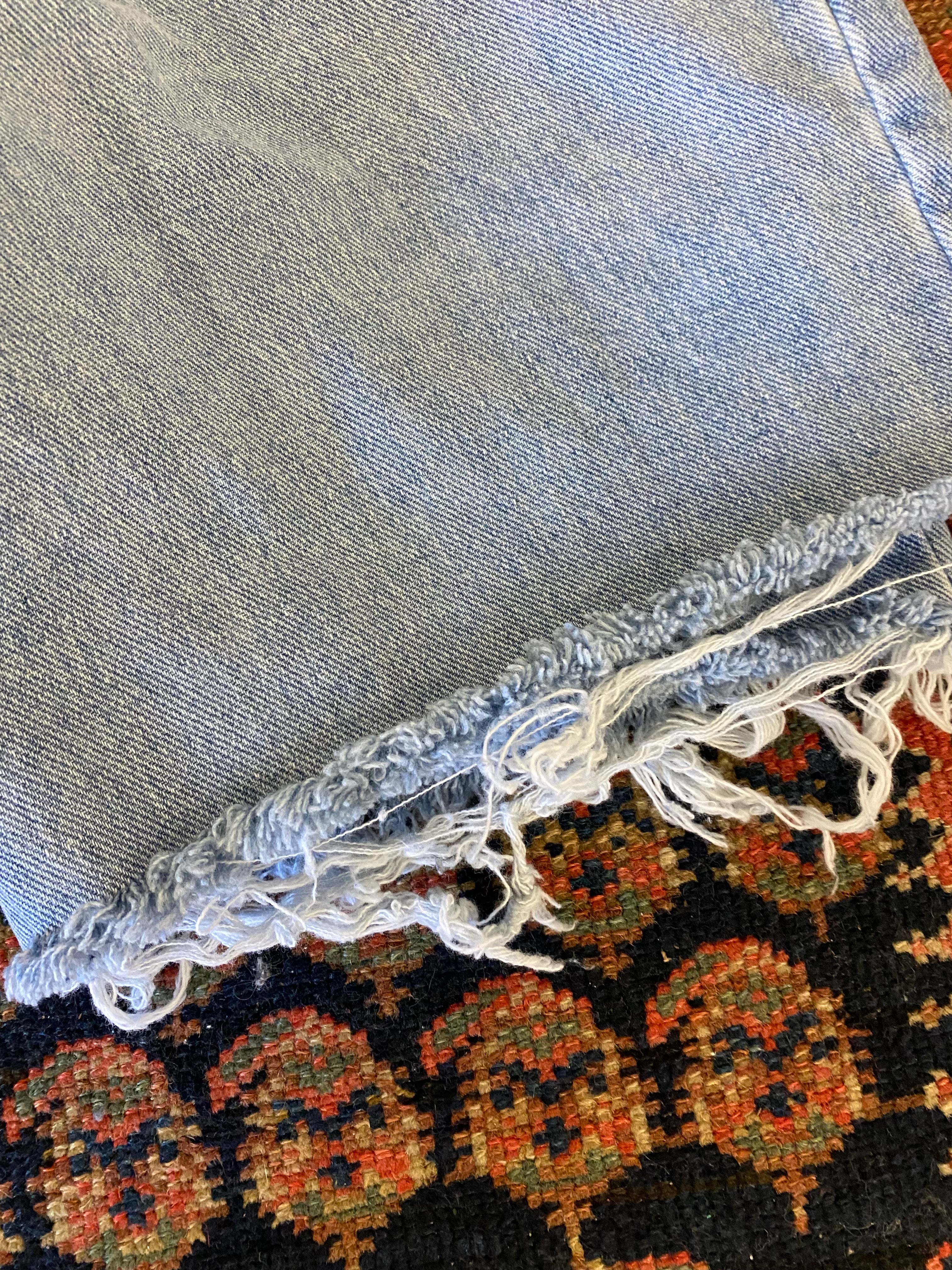 Vintage High Waisted Frayed Denim Shorts - 30in