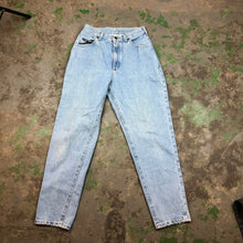 Load image into Gallery viewer, High waisted lee denim pants