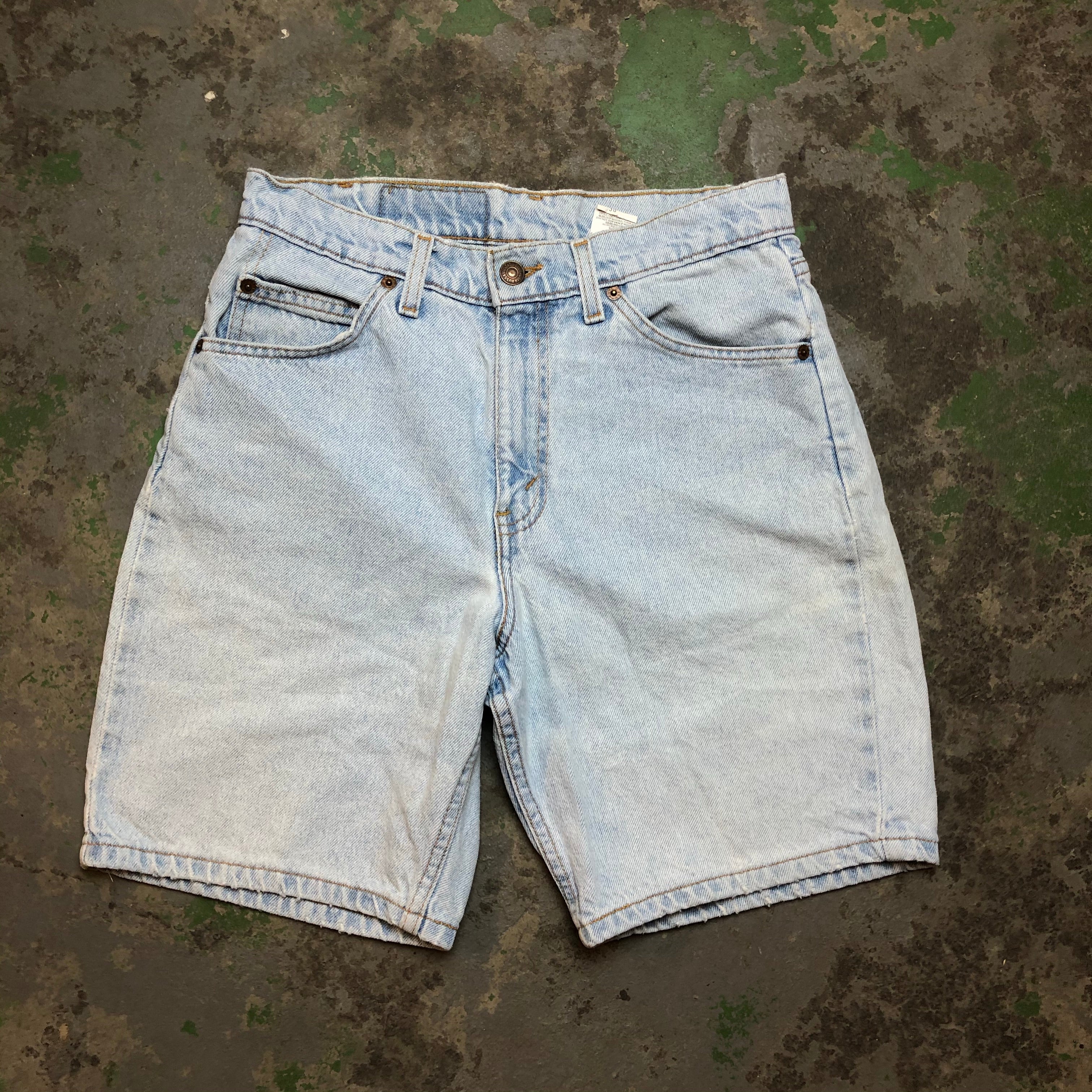 Orange tab Levi’s hemmed shorts