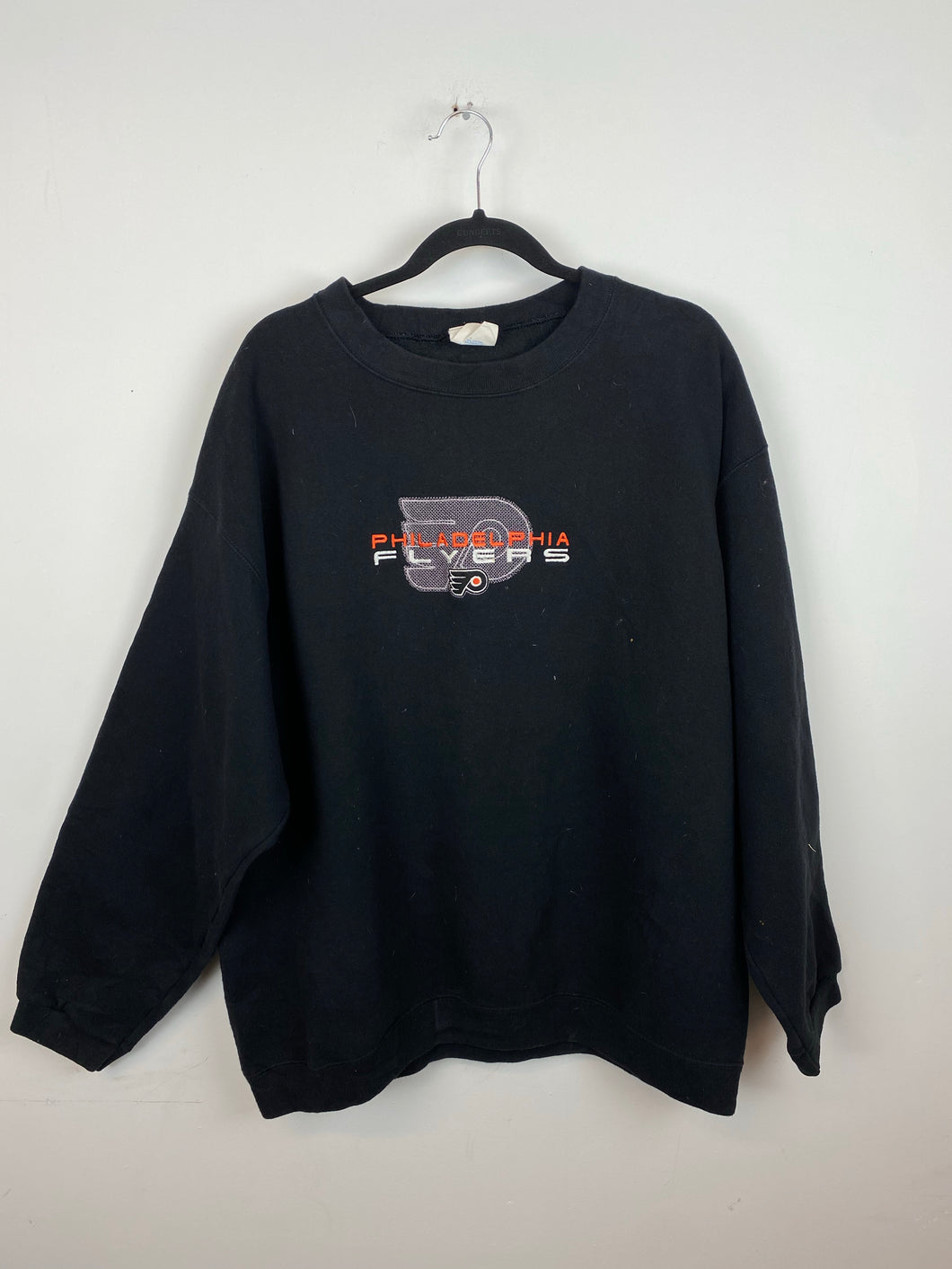 90s Embroidered Philadelphia Flyers crewneck - L