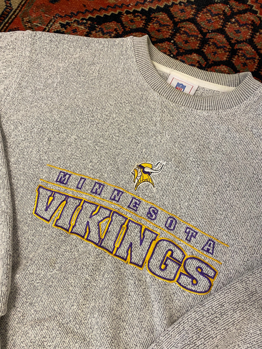 90s Embroidered Vikings Crewneck - M