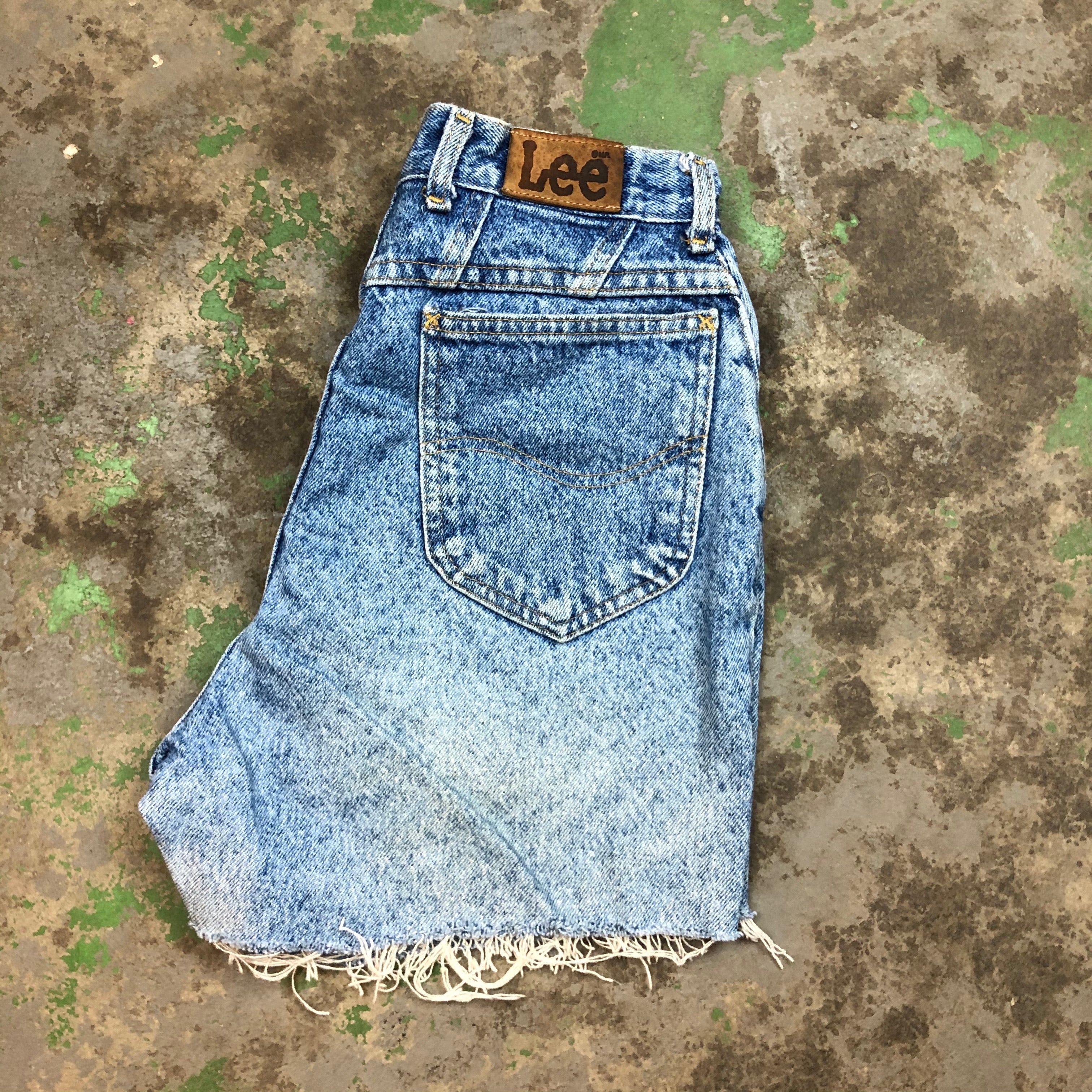 Light wash Lee denim shorts