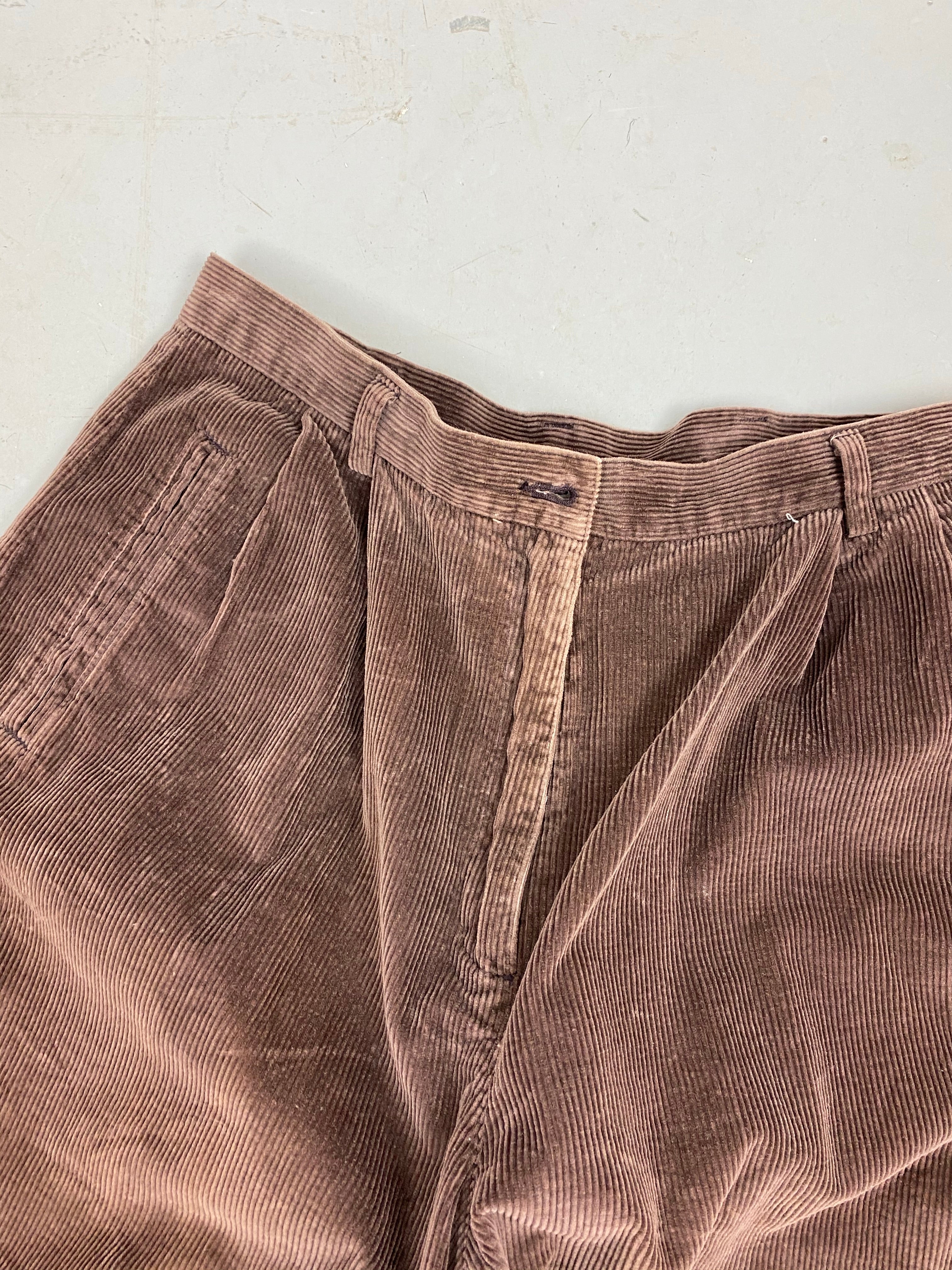 Vintage Brown corduroy pleated shorts
