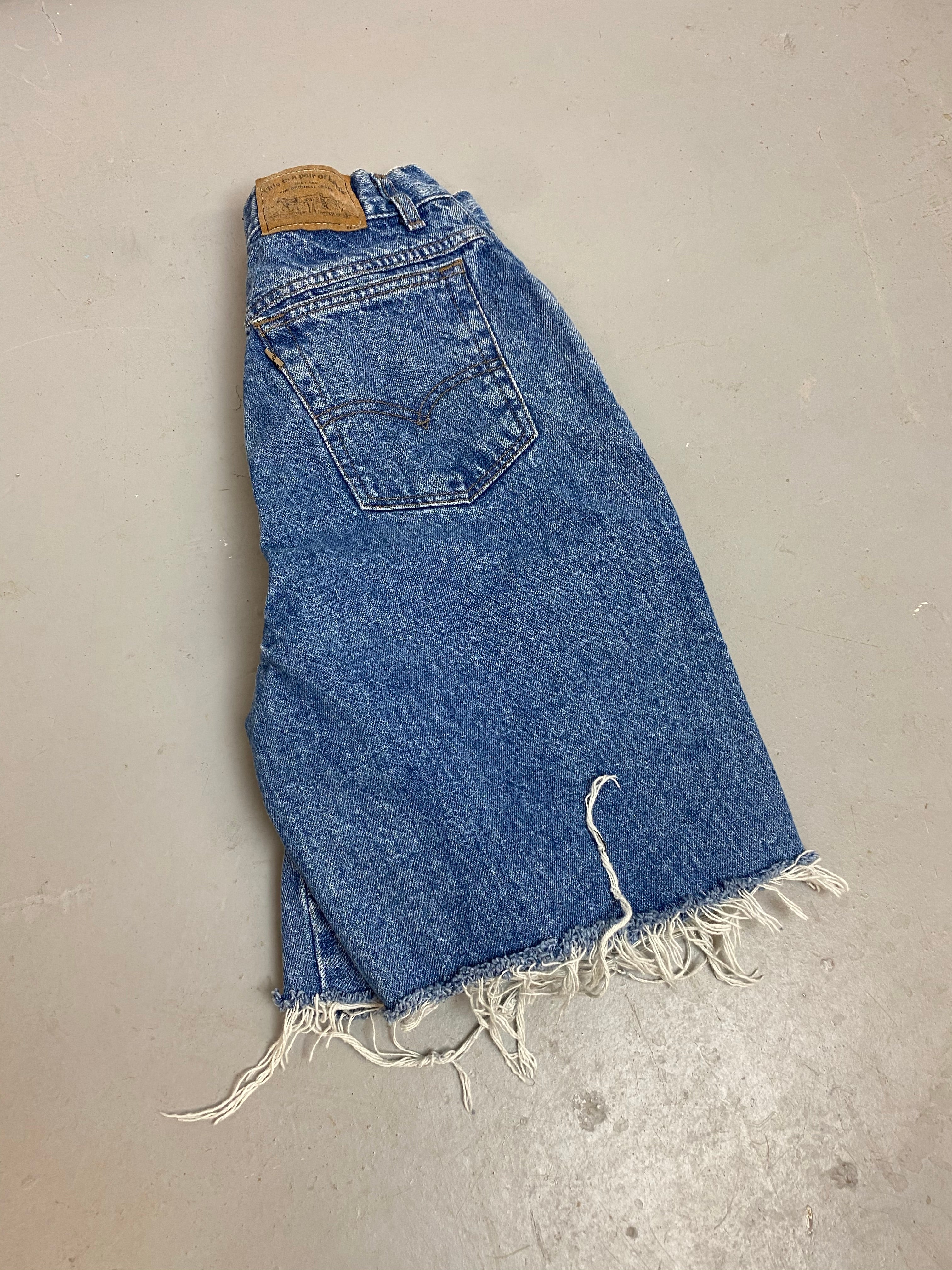Vintage Levi’s Frayed High Waisted Denim Shorts - 24in