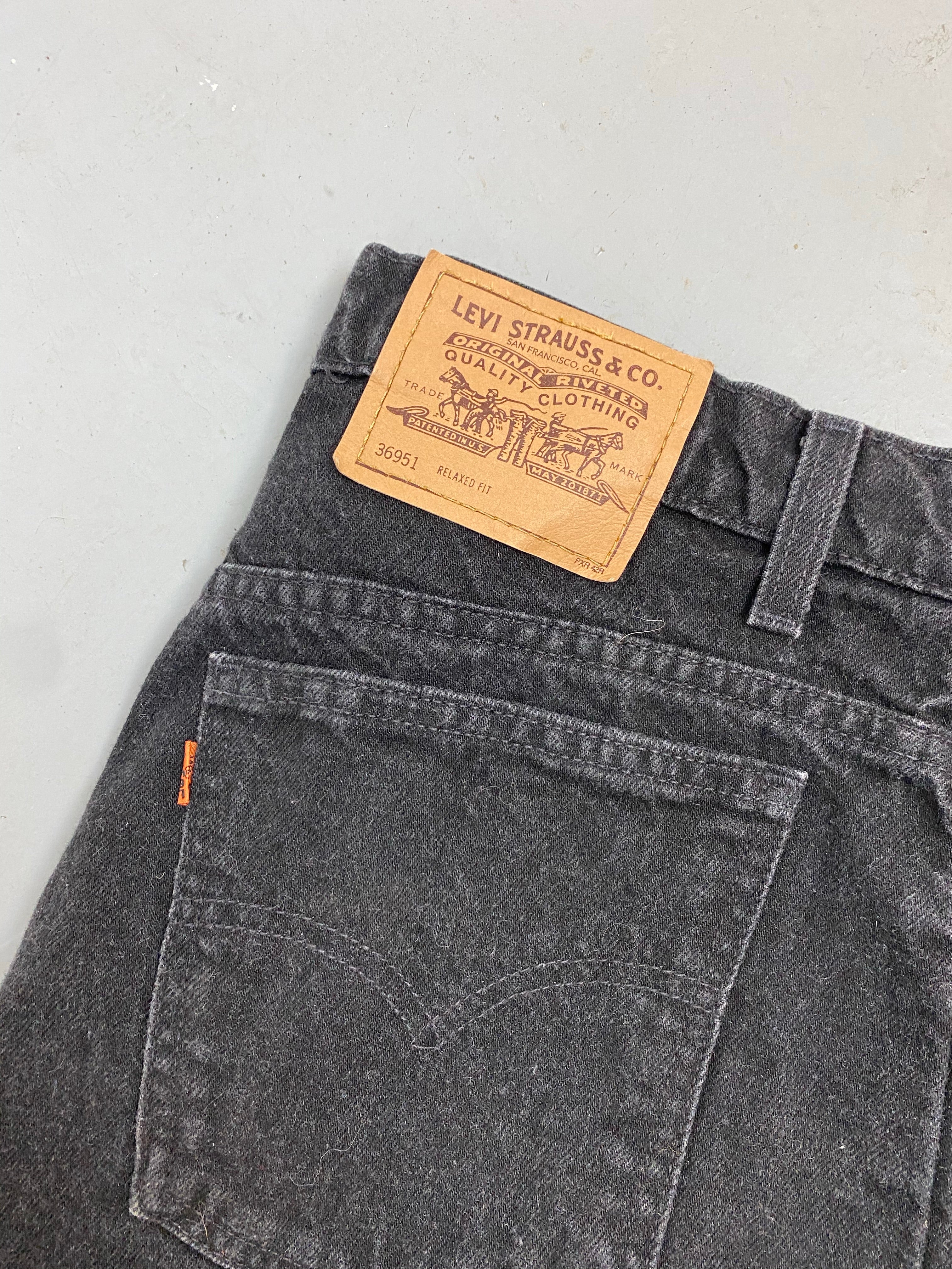 Vintage high waisted Levi’s denim shorts