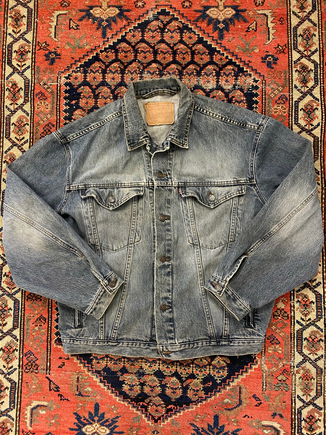 90s Faded Levi’s Jacket - L