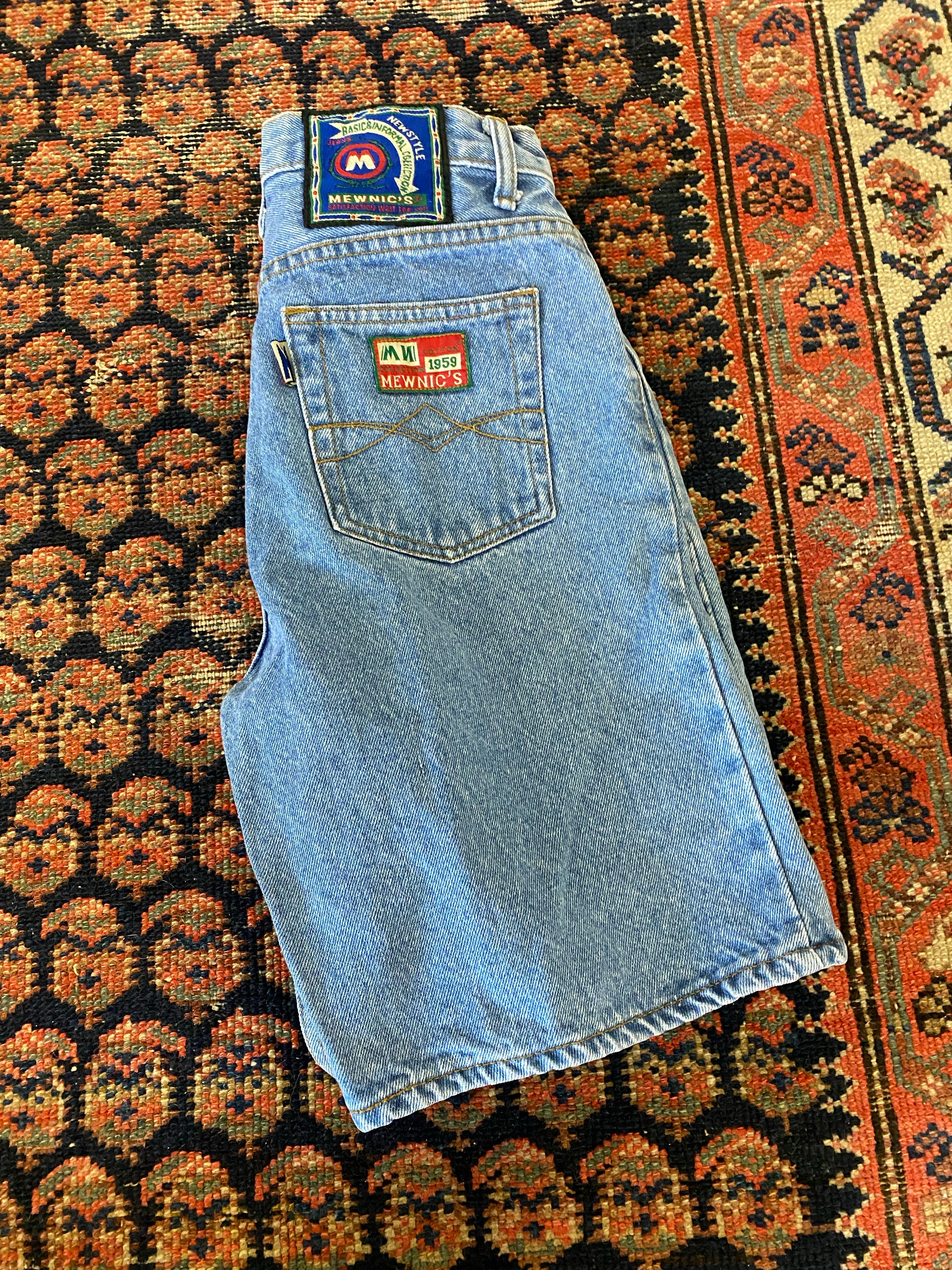 90s Mewnics High Waisted Hemmed Denim Shorts - 28in