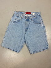 Load image into Gallery viewer, 90s Levi’s silvertab Loose denim shorts