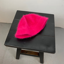 Load image into Gallery viewer, Mohair bucket hat