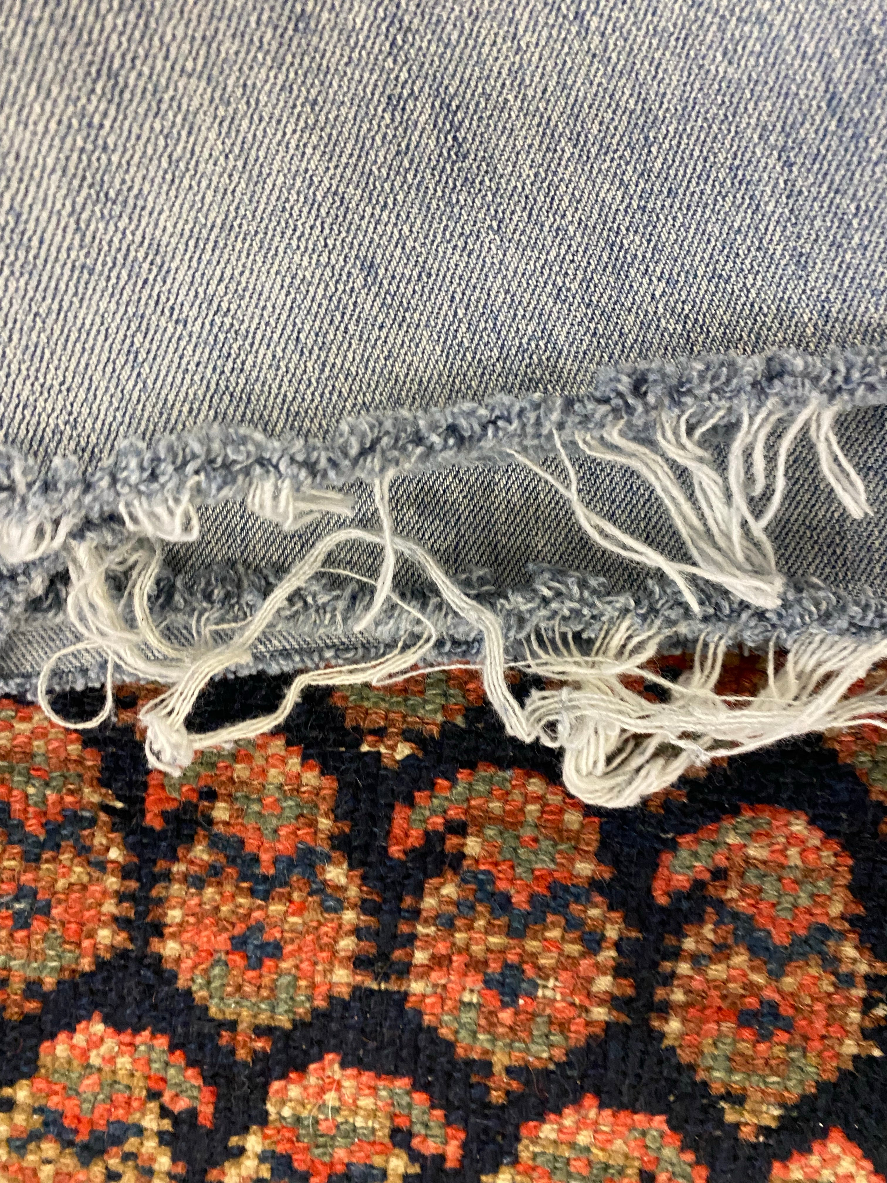 Vintage Levi’s High Waisted Frayed Denim Shorts - 30in