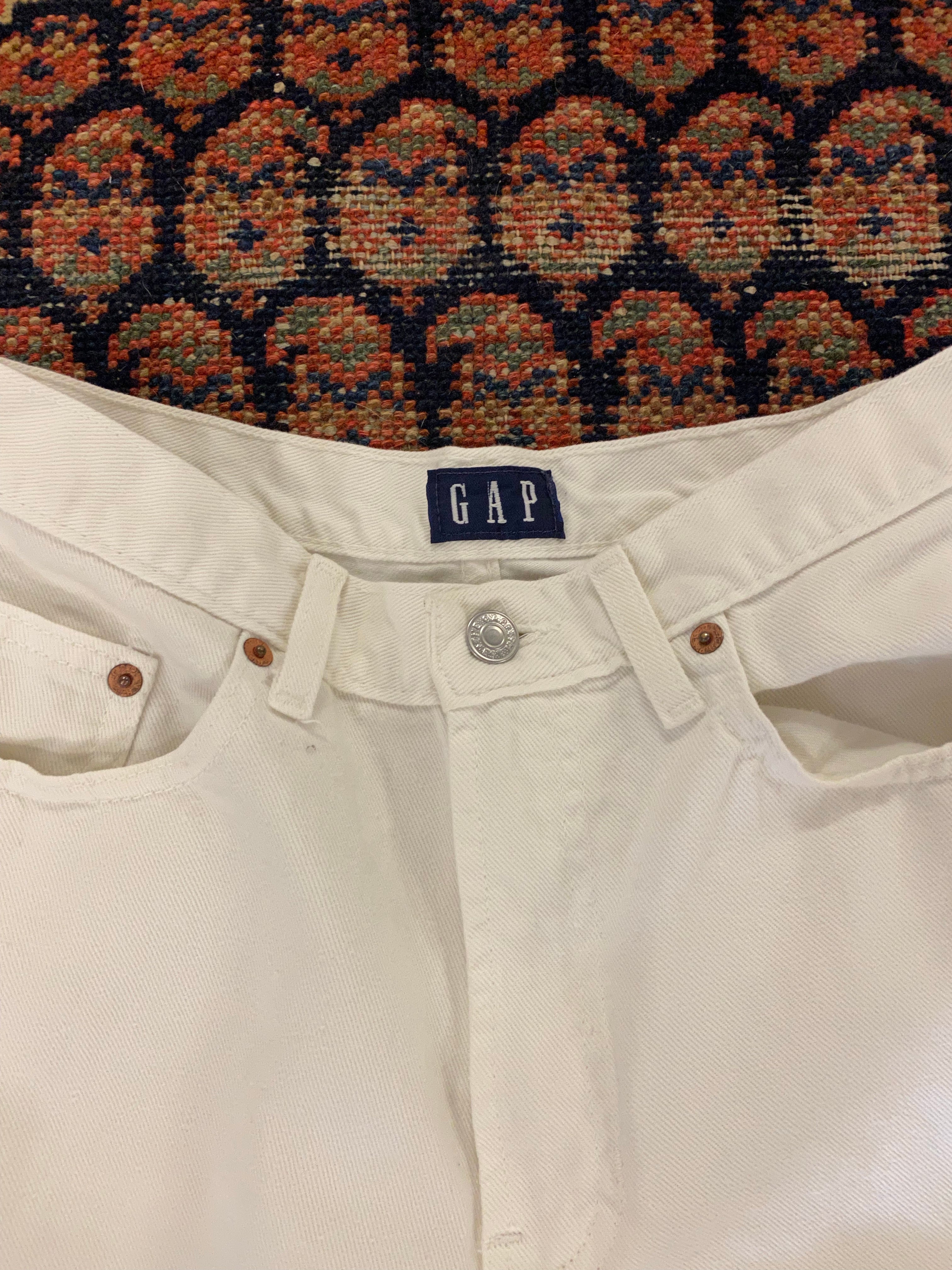 Vintage High Waisted Gap Denim Shorts - 28in