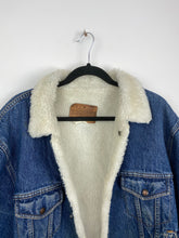 Load image into Gallery viewer, 90s Sherpa lined denim jacket