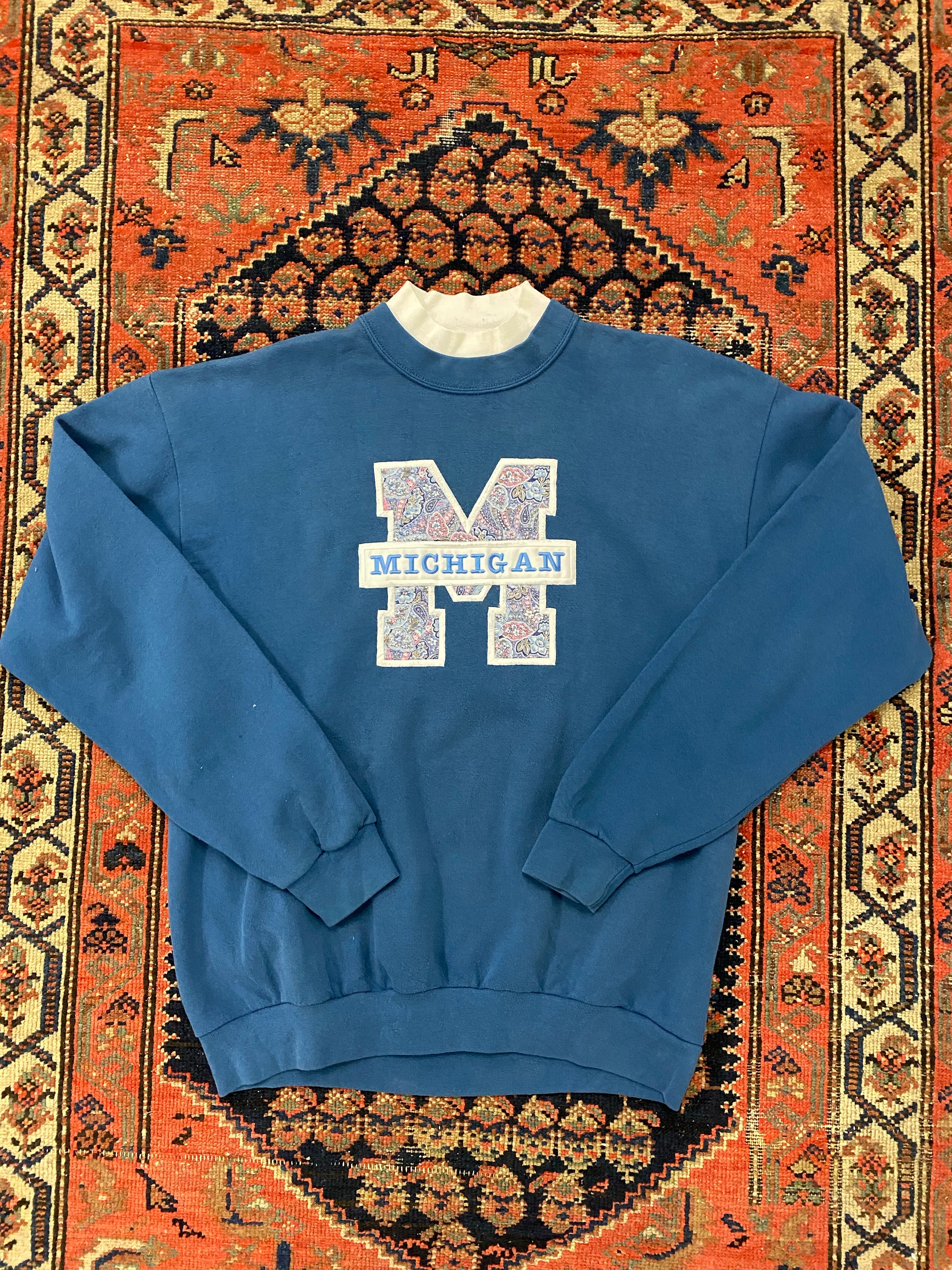 Vintage Michigan Mock-neck Crewneck - L