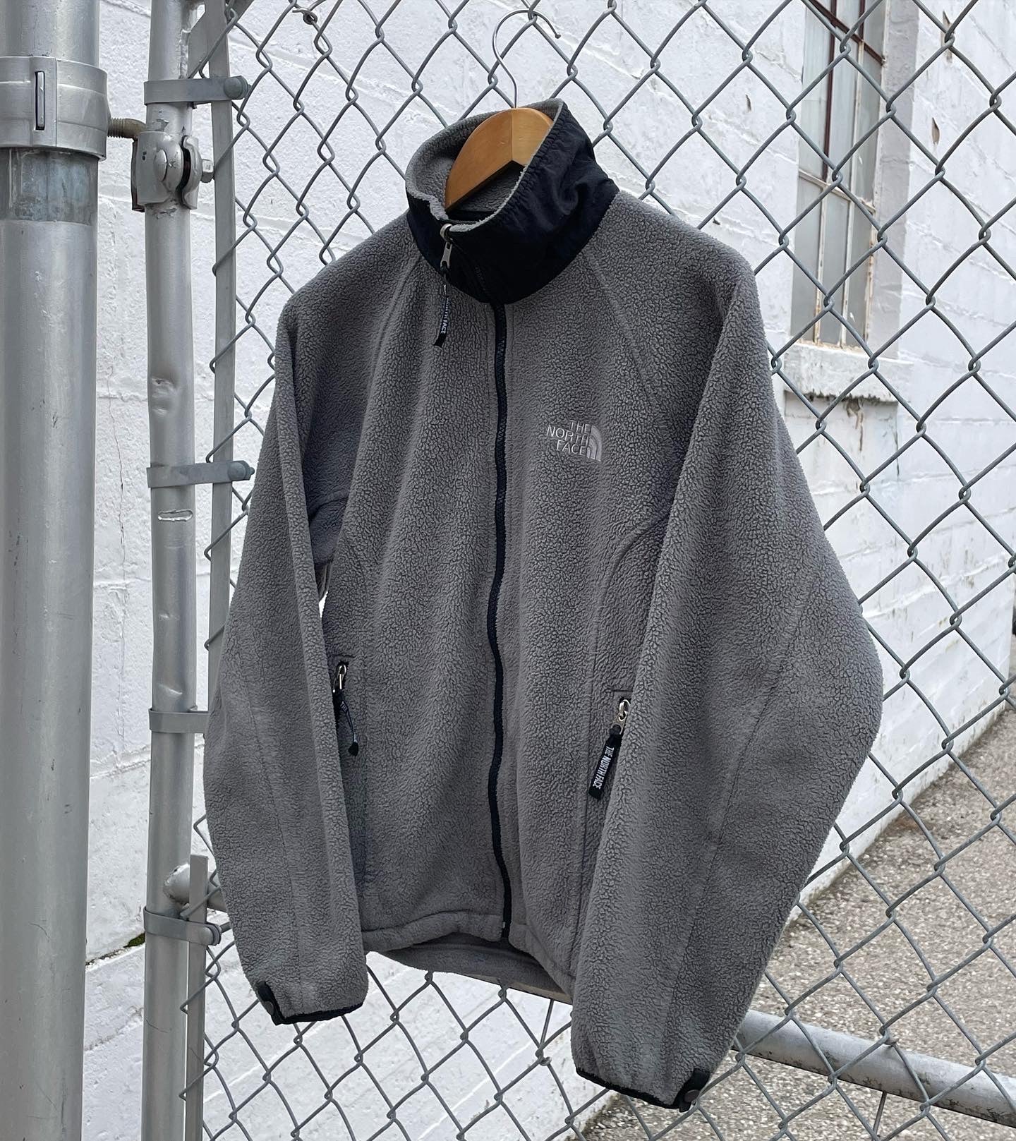 GREY NORTHFACE