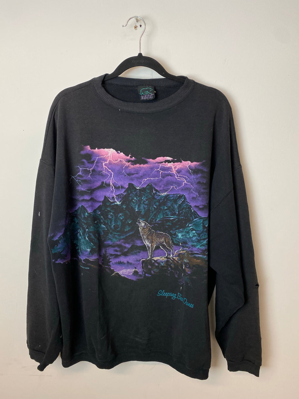 Vintage Front And Back Wolf Thunder Crewneck - L