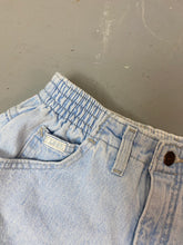 Load image into Gallery viewer, 90s High Waisted Lee Denim Shorts - 24-26in
