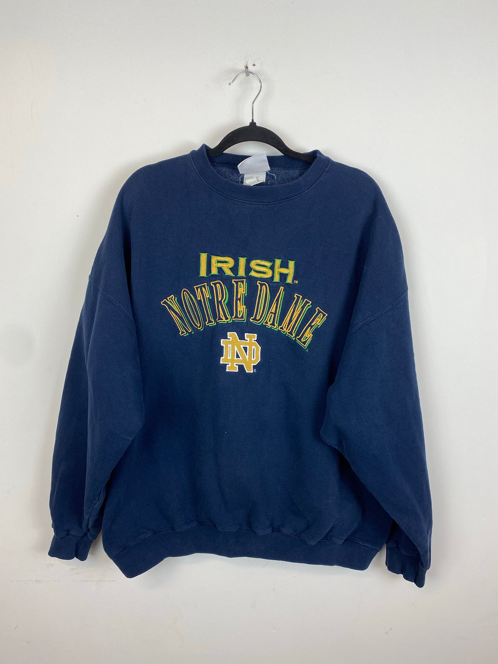 Embroidered 90s Notre Dame crewneck - L