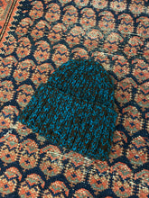 Load image into Gallery viewer, 90s Knitted Toque