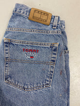 Load image into Gallery viewer, 90s Tommy denim shorts