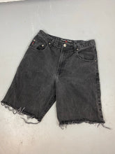 Load image into Gallery viewer, 90s high waisted guess denim shorts - 30in