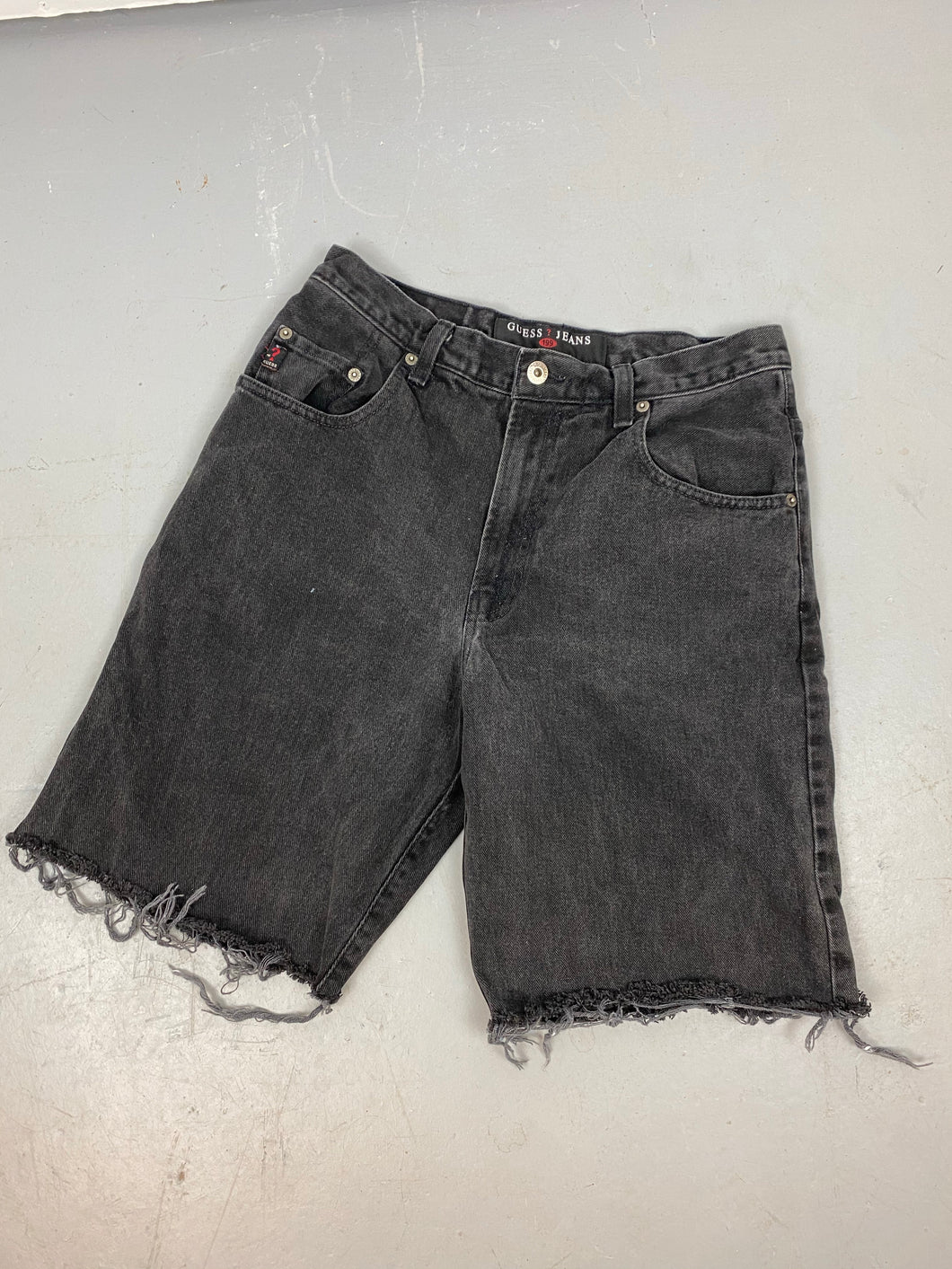90s high waisted guess denim shorts - 30in