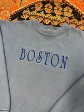 Load image into Gallery viewer, Vintage embroidered Boston Crewneck - S