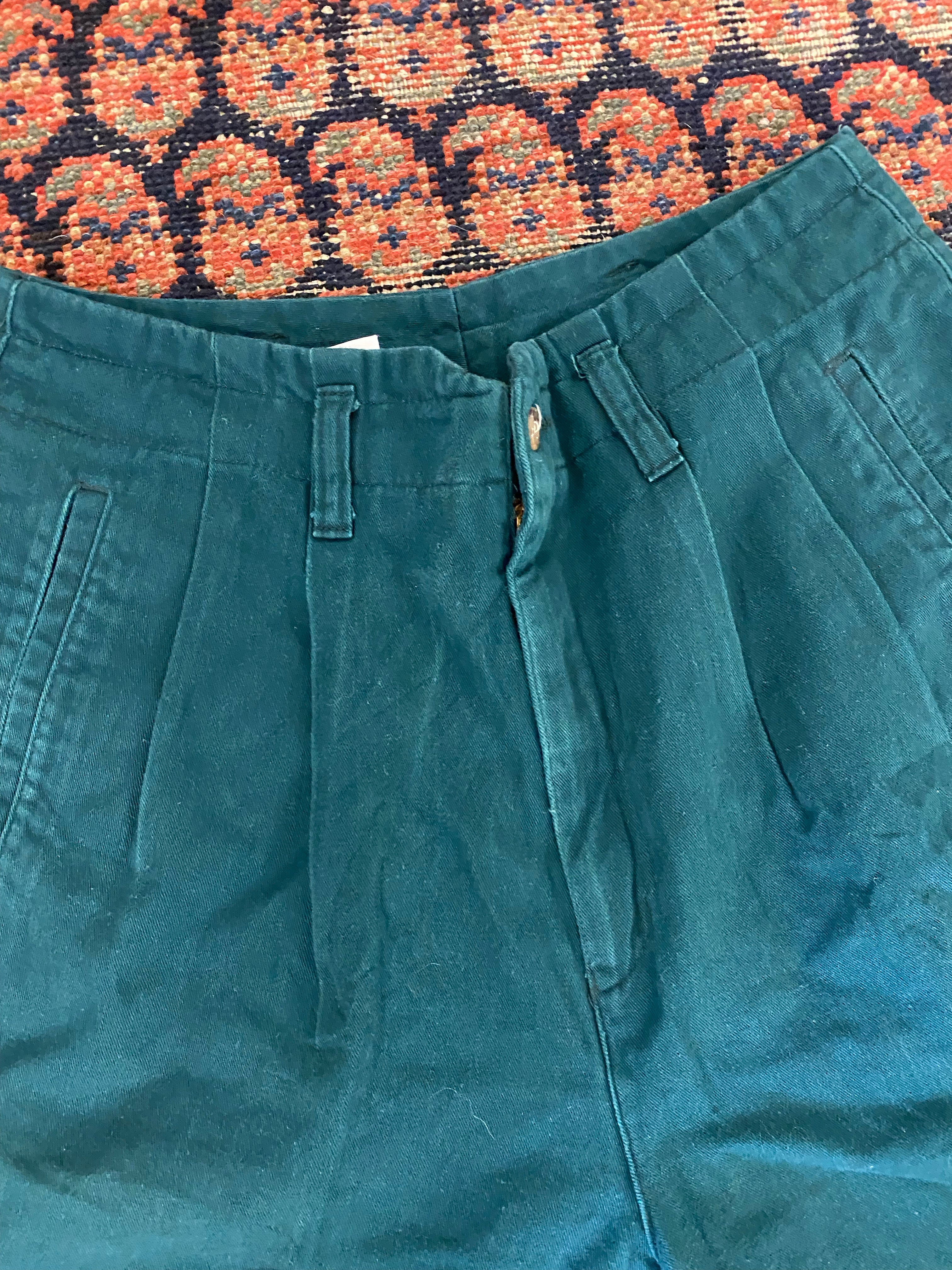 Vintage High Waisted Cotton Pleated Shorts - 29in